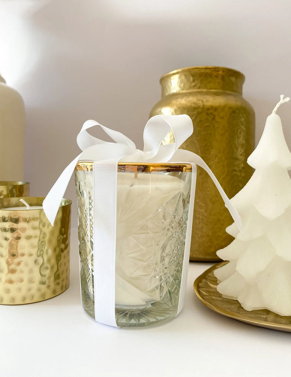 Scented Candle With Bow - Stationary - By Liev