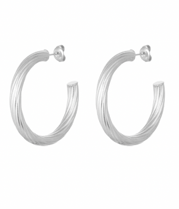 Isabella earring - By Liev