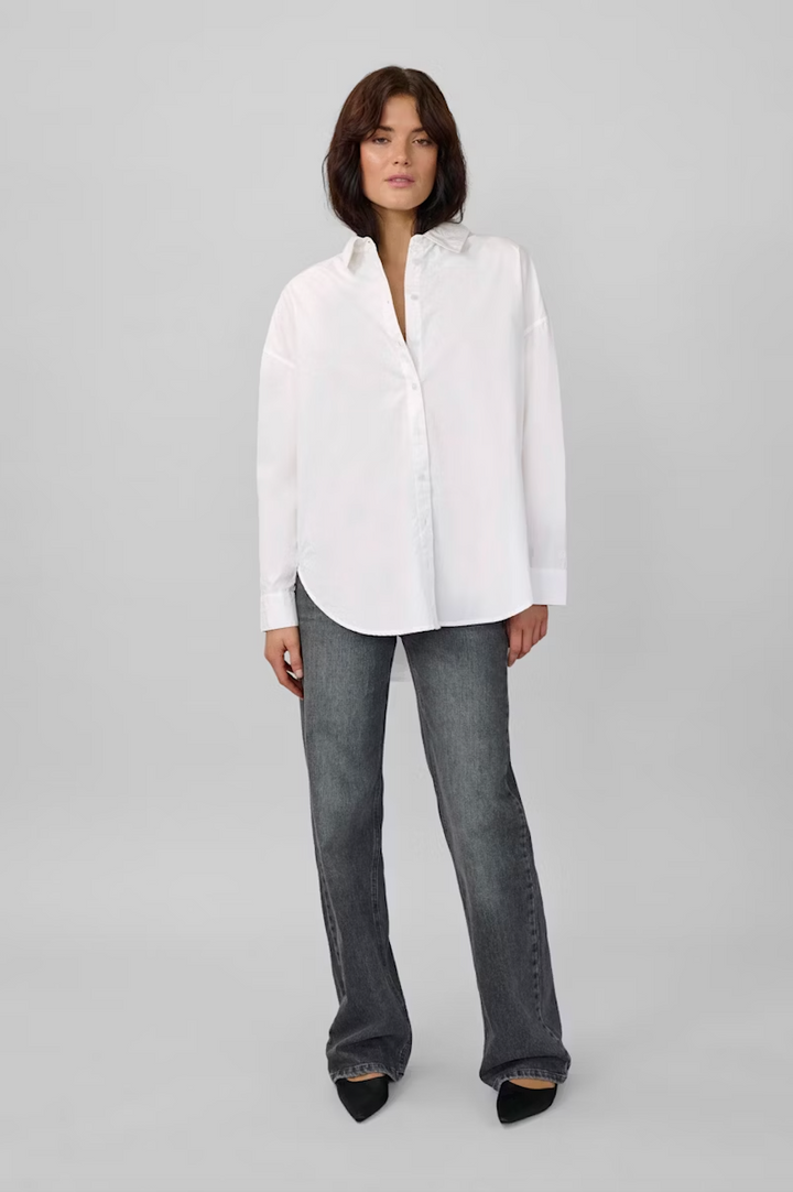 Boxy Shirt - My Essential Wardrobe - By Liev