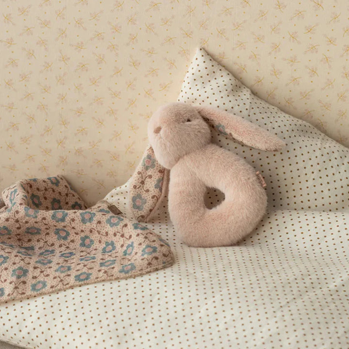 Rammelaar met doek ROZE - Maileg - Liev