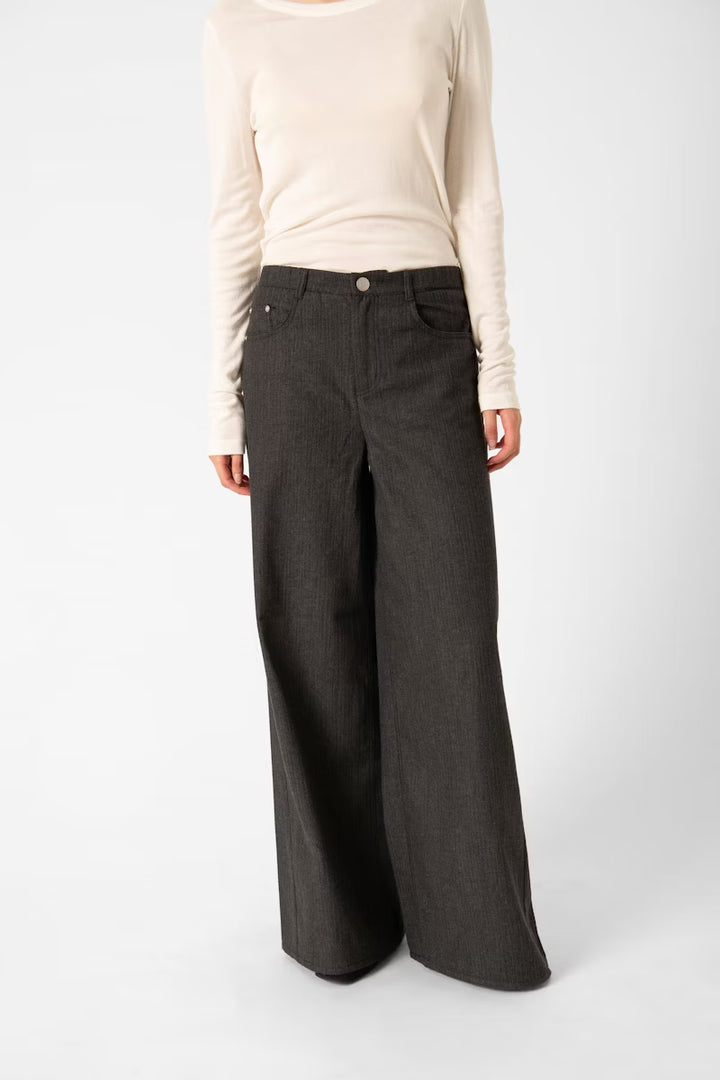 Dark Grey Pants - Soaked - Liev